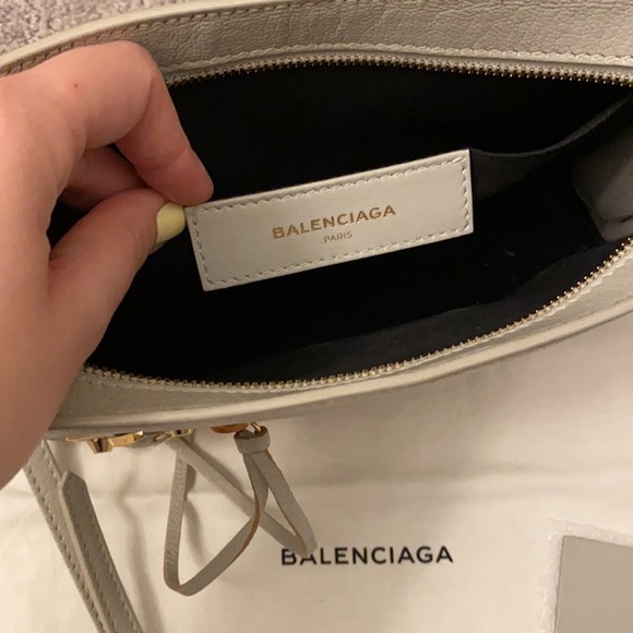 Balenciaga crossbody bag - Picture 5 of 10
